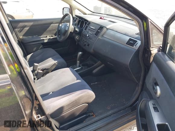 ✅ 2009 Nissan Versa S • VIN: 3N1BC11E19L395311 • Лот: 42866958. Опубликован ранее на IAAI с пробегом 102 005 миль. Бесплатный доступ к архиву аукционных продаж из США и подробный отчёт об истории автомобиля на DreamBid. Изображение 5.