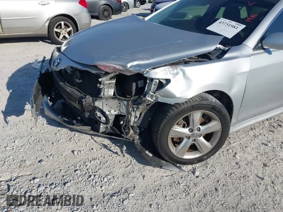 ✅ 2011 Toyota Camry LE • VIN: 4T1BF3EK4BU216623 • Лот: 43731981. Опубликован ранее на IAAI с пробегом 194 106 миль. Бесплатный доступ к архиву аукционных продаж из США и подробный отчёт об истории автомобиля на DreamBid. Изображение 6.