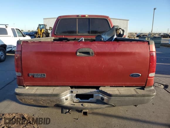 ✅ 2003 Ford F-350 XL • VIN: 1FTSX31P13ED46387 • Lot: 73929044. Wystawiony na Copart z przebiegiem 131 981 mil. Bezpłatny archiwum sprzedaży aukcyjnych z USA i szczegółowy raport historii pojazdu na DreamBid. Zdjęcie 6.