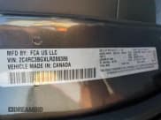 ✅ 2020 Chrysler Pacifica Launch Edition • VIN: 2C4RC3BGXLR288386 • Lot: 71240865. Listed on Copart with 30,336 mi. Free auction sales archive from the USA and detailed vehicle history report at DreamBid. Image 13.