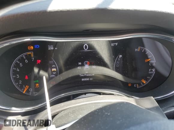 ✅ 2018 Jeep Grand Cherokee Limited • VIN: 1C4RJFBG6JC335538 • Лот: 62071065. Опубликован ранее на Copart с пробегом 86 896 миль. Бесплатный доступ к архиву аукционных продаж из США и подробный отчёт об истории автомобиля на DreamBid. Изображение 9.