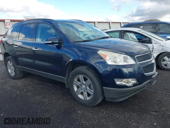 ✅ 2012 Chevrolet Traverse 2LT • VIN: 1GNKVJED2CJ285320 • Lot: 43563492. Wystawiony na IAAI z przebiegiem 177 560 mil. Bezpłatny archiwum sprzedaży aukcyjnych z USA i szczegółowy raport historii pojazdu na DreamBid. Zdjęcie 1.