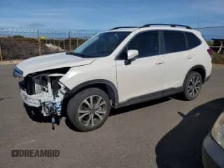 2020 Subaru Forester Limited z VIN JF2SKASC0LH555361, wystawiony jako Copart lot #67321725 z przebiegiem 23 647 mil mil oraz Szkoda całkowita • Salvage title. Historia ofert i sprzedaży dostępna na DreamBid. Obrazek 1.
