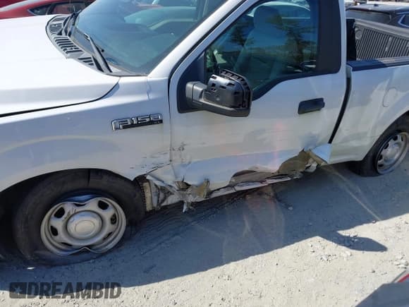 ✅ 2017 Ford F-150 XL • VIN: 1FTMF1C85HFA50313 • Lot: 43333082. Wystawiony na IAAI z przebiegiem 34 040 mil. Bezpłatny archiwum sprzedaży aukcyjnych z USA i szczegółowy raport historii pojazdu na DreamBid. Zdjęcie 6.