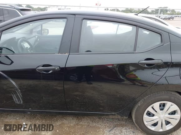 ✅ 2024 Nissan Versa S • VIN: 3N1CN8DV5RL899217 • Лот: 43102593. Опубликован ранее на IAAI с пробегом 15 738 миль. Бесплатный доступ к архиву аукционных продаж из США и подробный отчёт об истории автомобиля на DreamBid. Изображение 14.