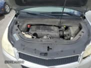 ✅ 2009 Chevrolet Traverse LS • VIN: 1GNEV13D89S175312 • Lot: 63101105. Wystawiony na Copart z przebiegiem 208 709 mil. Bezpłatny archiwum sprzedaży aukcyjnych z USA i szczegółowy raport historii pojazdu na DreamBid. Zdjęcie 12.