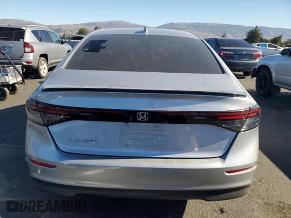 ✅ 2023 Honda Accord EX • VIN: 1HGCY1F31PA034094 • Lot: 90637535. Wystawiony na Copart z przebiegiem 14 098 mil. Bezpłatny archiwum sprzedaży aukcyjnych z USA i szczegółowy raport historii pojazdu na DreamBid. Zdjęcie 6.