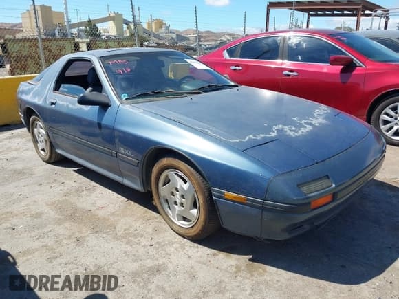 ✅ 1988 Mazda RX-7 • VIN: JM1FC3311J0614189 • Лот: 43178078. Опубликован ранее на IAAI с пробегом 250 992 миль. Бесплатный доступ к архиву аукционных продаж из США и подробный отчёт об истории автомобиля на DreamBid. Изображение 1.