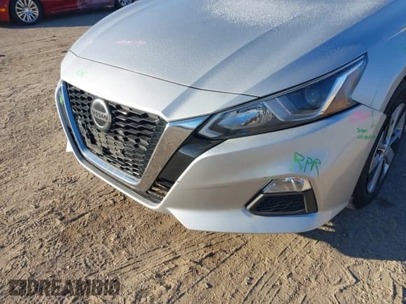 ✅ 2019 Nissan Altima S • VIN: 1N4BL4BV4KC126840 • Лот: 41254641. Опубликован ранее на IAAI с пробегом 104 640 миль. Бесплатный доступ к архиву аукционных продаж из США и подробный отчёт об истории автомобиля на DreamBid. Изображение 6.