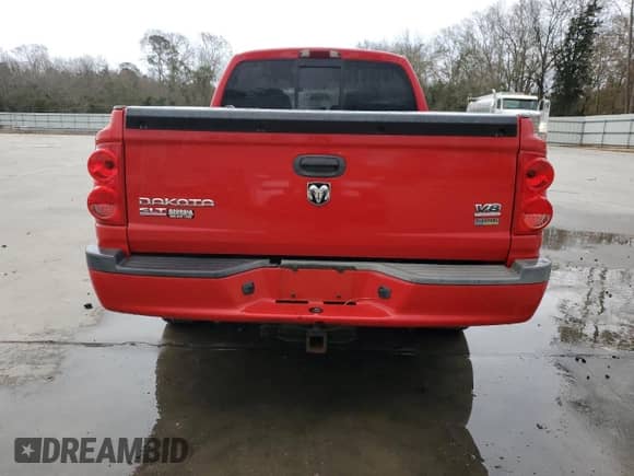 2008 Dodge Dakota SLT z VIN 1D7HE48NX8S505786, wystawiony jako Copart lot #86113494 z przebiegiem 128 937 mil mil oraz Szkoda całkowita • Salvage title. Historia ofert i sprzedaży dostępna na DreamBid. Obrazek 6.