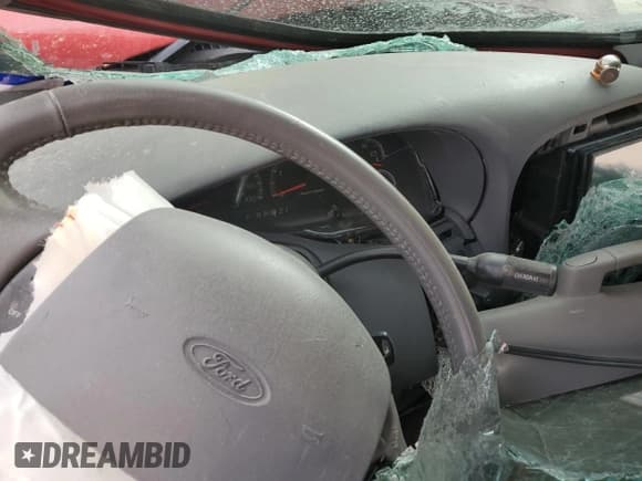 ✅ 2002 Ford F-150 XL • VIN: 1FTRX17LX2KD57377 • Лот: 51483755. Опубликован ранее на Copart с пробегом Не указан. Бесплатный доступ к архиву аукционных продаж из США и подробный отчёт об истории автомобиля на DreamBid. Изображение 9.