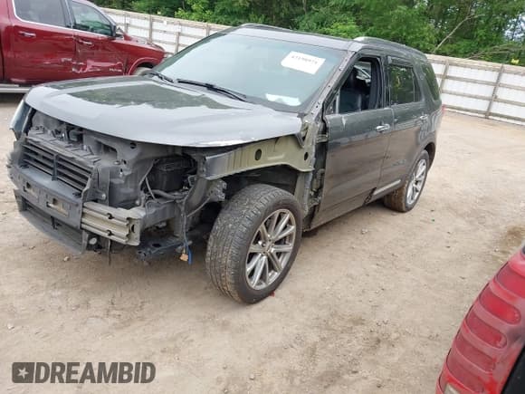 ✅ 2016 Ford Explorer Limited • VIN: 1FM5K8F84GGA98250 • Lot: 42198971. Wystawiony na IAAI z przebiegiem 188 812 mil. Bezpłatny archiwum sprzedaży aukcyjnych z USA i szczegółowy raport historii pojazdu na DreamBid. Zdjęcie 17.