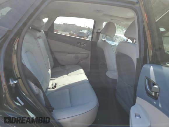 ✅ 2019 Hyundai Kona Limited • VIN: KM8K33AGXKU054863 • Лот: 66226344. Опубликован ранее на Copart с пробегом 48 977 миль. Бесплатный доступ к архиву аукционных продаж из США и подробный отчёт об истории автомобиля на DreamBid. Изображение 10.