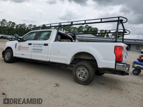 ✅ 2020 Ford F-250 XL • VIN: 1FT7W2A65LEE81978 • Lot: 70580054. Wystawiony na Copart z przebiegiem 107 563 mil. Bezpłatny archiwum sprzedaży aukcyjnych z USA i szczegółowy raport historii pojazdu na DreamBid. Zdjęcie 2.