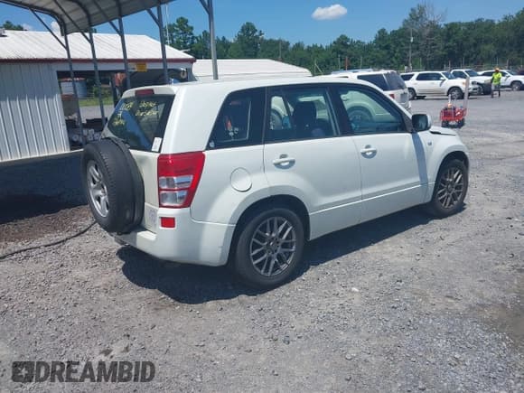 ✅ 2008 Suzuki Grand Vitara • VIN: JS3TE941X84100084 • Лот: 42696384. Опубликован ранее на IAAI с пробегом 194 193 миль. Бесплатный доступ к архиву аукционных продаж из США и подробный отчёт об истории автомобиля на DreamBid. Изображение 4.