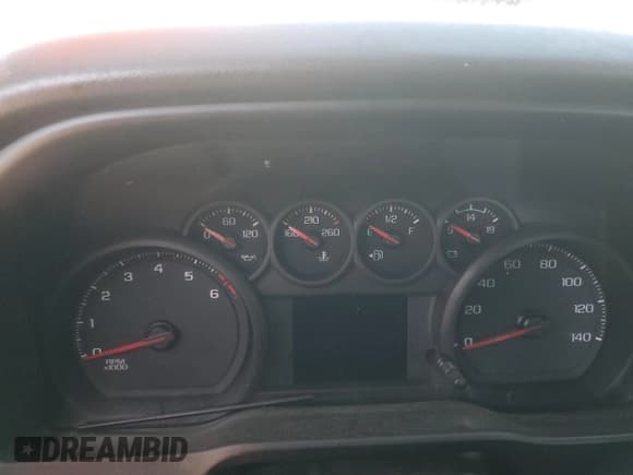 ✅ 2021 Chevrolet Silverado 2500HD Work Truck • VIN: 1GC1YLE75MF186349 • Lot: 63677605. Wystawiony na Copart z przebiegiem Nie podano. Bezpłatny archiwum sprzedaży aukcyjnych z USA i szczegółowy raport historii pojazdu na DreamBid. Zdjęcie 9.