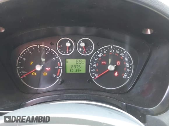 ✅ 2012 Ford Transit Connect XLT • VIN: NM0LS7BNXCT119070 • Lot: 42409683. Listed on IAAI with 301,254 mi. Free auction sales archive from the USA and detailed vehicle history report at DreamBid. Image 7.