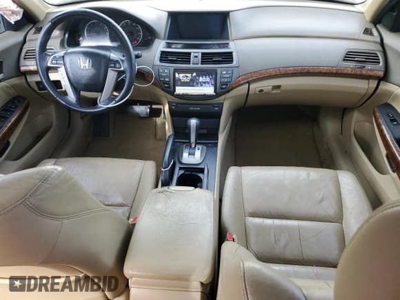 ✅ 2010 Honda Accord EX-L • VIN: 1HGCP3F89AA009428 • Lot: 91445715. Listed on Copart with 125,209 mi. Free auction sales archive from the USA and detailed vehicle history report at DreamBid. Image 8.