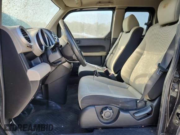 ✅ 2008 Honda Element • VIN: 5J6YH27318L004764 • Lot: 81264985. Listed on Copart with 189,521 mi. Free auction sales archive from the USA and detailed vehicle history report at DreamBid. Image 7.