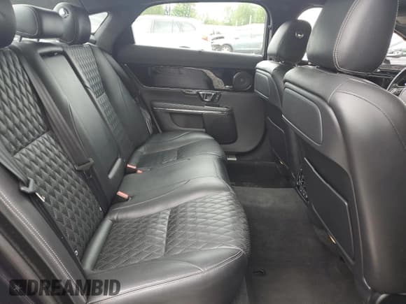 ✅ 2016 Jaguar XJ Portfolio • VIN: SAJWJ2GDXG8V93228 • Lot: 62832115. Listed on Copart with 45,536 mi. Free auction sales archive from the USA and detailed vehicle history report at DreamBid. Image 10.