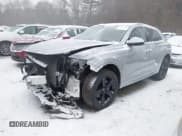 ✅ 2019 Audi Q8 Premium • VIN: WA1AVAF10KD011727 • Lot: 41486304. Wystawiony na IAAI z przebiegiem 71 916 mil. Bezpłatny archiwum sprzedaży aukcyjnych z USA i szczegółowy raport historii pojazdu na DreamBid. Zdjęcie 18.