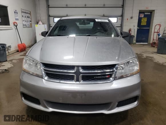 ✅ 2014 Dodge Avenger SE • VIN: 1C3CDZAB1EN147576 • Lot: 44180225. Wystawiony na Copart z przebiegiem 117 356 mil. Bezpłatny archiwum sprzedaży aukcyjnych z USA i szczegółowy raport historii pojazdu na DreamBid. Zdjęcie 5.