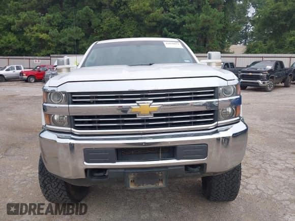 ✅ 2017 Chevrolet Silverado 2500HD Work Truck • VIN: 1GC1KUEG7HF226685 • Lot: 42839054. Listed on IAAI with 204,220 mi. Free auction sales archive from the USA and detailed vehicle history report at DreamBid. Image 12.