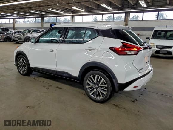 ✅ 2023 Nissan Kicks SV • VIN: 3N1CP5CVXPL483512 • Лот: 94102285. Опубликован ранее на Copart с пробегом 76 331 миль. Бесплатный доступ к архиву аукционных продаж из США и подробный отчёт об истории автомобиля на DreamBid. Изображение 2.