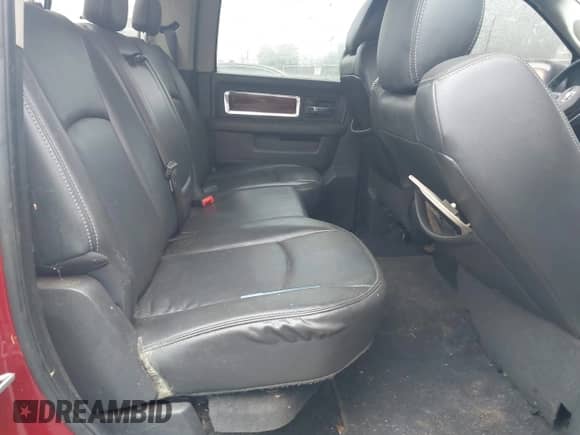 2010 Dodge 1500 Sport с VIN 1D7RV1CT0AS128075, выставлен на аукционе IAAI как лот 42277733 с пробегом 301 432 миль миль и . История ставок и продаж доступна на DreamBid. Изображение 8.