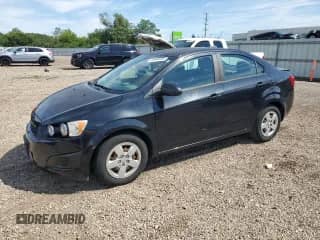 2015 Chevrolet Sonic LS with VIN 1G1JA5SH3F4126459, listed as a Copart auction lot 70546655 with 68,549 mi miles and Salvage title. Bid and sale history available at DreamBid. Image 1.