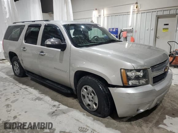 ✅ 2009 Chevrolet Suburban LS • VIN: 1GNFC16089R249869 • Лот: 81688434. Опубликован ранее на Copart с пробегом 174 768 миль. Бесплатный доступ к архиву аукционных продаж из США и подробный отчёт об истории автомобиля на DreamBid. Изображение 4.