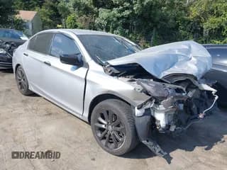 ✅ 2015 Honda Accord Sport • VIN: 1HGCR2F5XFA167584 • Лот: 43059462. Опубликован ранее на IAAI с пробегом 185 685 миль. Бесплатный доступ к архиву аукционных продаж из США и подробный отчёт об истории автомобиля на DreamBid. Изображение 1.