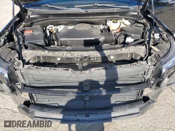 ✅ 2022 Chevrolet Suburban RST • VIN: 1GNSKEKD0NR296633 • Lot: 54446415. Listed on Copart with 34,461 mi. Free auction sales archive from the USA and detailed vehicle history report at DreamBid. Image 12.