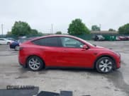 ✅ 2022 Tesla Model Y Long Range • VIN: 7SAYGDEE4NF379574 • Lot: 42263382. Wystawiony na IAAI z przebiegiem 77 539 mil. Bezpłatny archiwum sprzedaży aukcyjnych z USA i szczegółowy raport historii pojazdu na DreamBid. Zdjęcie 14.