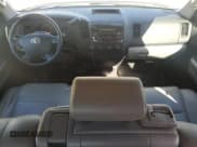 ✅ 2012 Toyota Tundra • VIN: 5TFUW5F15CX266445 • Лот: 92597695. Опубликован ранее на Copart с пробегом 340 155 миль. Бесплатный доступ к архиву аукционных продаж из США и подробный отчёт об истории автомобиля на DreamBid. Изображение 8.