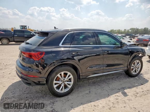 ✅ 2024 Audi Q3 S line Premium • VIN: WA1DECF31R1044287 • Lot: 80619425. Wystawiony na Copart z przebiegiem 12 429 mil. Bezpłatny archiwum sprzedaży aukcyjnych z USA i szczegółowy raport historii pojazdu na DreamBid. Zdjęcie 3.
