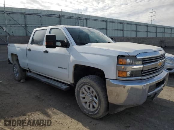 ✅ 2017 Chevrolet Silverado 2500HD Work Truck • VIN: 1GC1KUEGXHF234974 • Лот: 50939185. Опубликован ранее на Copart с пробегом 85 165 миль. Бесплатный доступ к архиву аукционных продаж из США и подробный отчёт об истории автомобиля на DreamBid. Изображение 4.