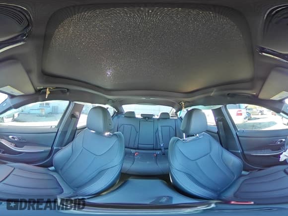 ✅ 2025 BMW 3 Series 330i xDrive • VIN: 3MW89CW06S8F00493 • Lot: 89500085. Wystawiony na Copart z przebiegiem Nie podano. Bezpłatny archiwum sprzedaży aukcyjnych z USA i szczegółowy raport historii pojazdu na DreamBid. Zdjęcie 14.