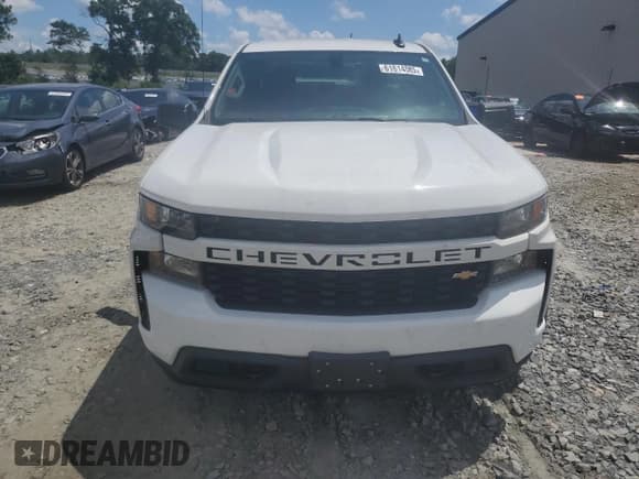 ✅ 2020 Chevrolet Silverado 1500 Custom • VIN: 1GCRWBEK4LZ209964 • Lot: 61614595. Wystawiony na Copart z przebiegiem 71 059 mil. Bezpłatny archiwum sprzedaży aukcyjnych z USA i szczegółowy raport historii pojazdu na DreamBid. Zdjęcie 5.