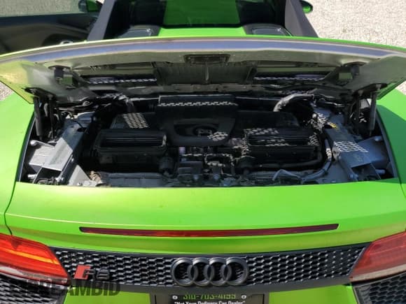 ✅ 2017 Audi R8 • VIN: WUAVACFX5H7903923 • Лот: 57079895. Опубликован ранее на Copart с пробегом 53 882 миль. Бесплатный доступ к архиву аукционных продаж из США и подробный отчёт об истории автомобиля на DreamBid. Изображение 12.