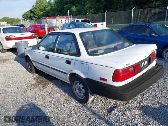✅ 1991 Toyota Corolla • VIN: JT2AE94A6M3472035 • Lot: 42631743. Listed on IAAI with 181,887 mi. Free auction sales archive from the USA and detailed vehicle history report at DreamBid. Image 3.