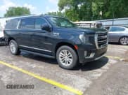 ✅ 2022 GMC Yukon XL SLT • VIN: 1GKS2GKD9NR312210 • Lot: 42646785. Wystawiony na IAAI z przebiegiem 99 276 mil. Bezpłatny archiwum sprzedaży aukcyjnych z USA i szczegółowy raport historii pojazdu na DreamBid. Zdjęcie 1.