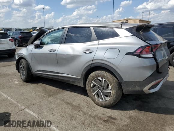 ✅ 2024 Kia Sportage LX • VIN: KNDPUCDG0R7125564 • Lot: 54353765. Listed on Copart with 34,240 mi. Free auction sales archive from the USA and detailed vehicle history report at DreamBid. Image 2.