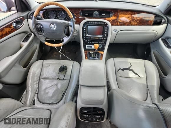 ✅ 2008 Jaguar XJ 8 LWB • VIN: SAJWA79B58SH22718 • Лот: 66907785. Опубликован ранее на Copart с пробегом Не указан. Бесплатный доступ к архиву аукционных продаж из США и подробный отчёт об истории автомобиля на DreamBid. Изображение 8.