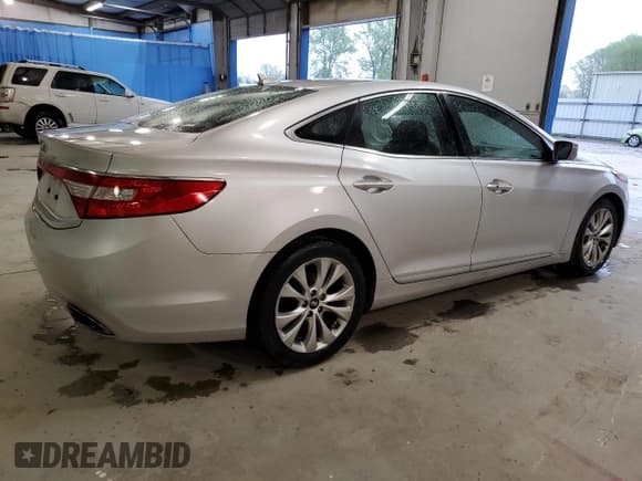 ✅ 2013 Hyundai Azera • VIN: KMHFG4JG4DA251852 • Лот: 52888545. Опубликован ранее на Copart с пробегом 114 851 миль. Бесплатный доступ к архиву аукционных продаж из США и подробный отчёт об истории автомобиля на DreamBid. Изображение 3.