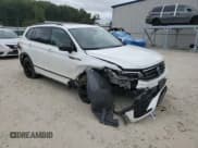 ✅ 2023 Volkswagen Tiguan SE R-Line Black • VIN: 3VVCB7AX9PM111182 • Lot: 85003455. Wystawiony na Copart z przebiegiem 41 036 mil. Bezpłatny archiwum sprzedaży aukcyjnych z USA i szczegółowy raport historii pojazdu na DreamBid. Zdjęcie 4.