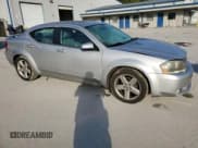 ✅ 2008 Dodge Avenger R/T • VIN: 1B3LC76M58N117919 • Лот: 74069404. Опубликован ранее на Copart с пробегом 100 734 миль. Бесплатный доступ к архиву аукционных продаж из США и подробный отчёт об истории автомобиля на DreamBid. Изображение 4.
