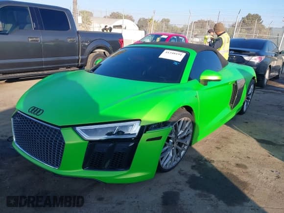 ✅ 2017 Audi R8 • VIN: WUAVACFX5H7903923 • Lot: 41348191. Listed on IAAI with 53,883 mi. Free auction sales archive from the USA and detailed vehicle history report at DreamBid. Image 17.