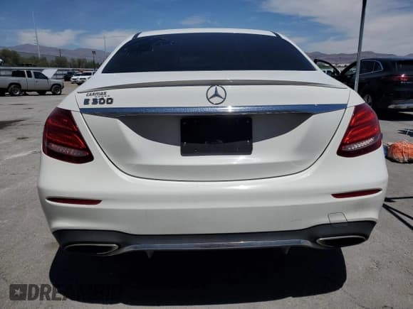 ✅ 2019 Mercedes-Benz E 300 • VIN: WDDZF4JBXKA529715 • Lot: 56914325. Listed on Copart with 71,343 mi. Free auction sales archive from the USA and detailed vehicle history report at DreamBid. Image 6.