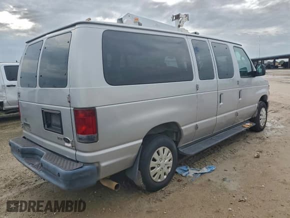 ✅ 2011 Ford Econoline Passenger XLT • VIN: 1FBNE3BL6BDA46805 • Lot: 95964865. Listed on Copart with 152,427 mi. Free auction sales archive from the USA and detailed vehicle history report at DreamBid. Image 3.
